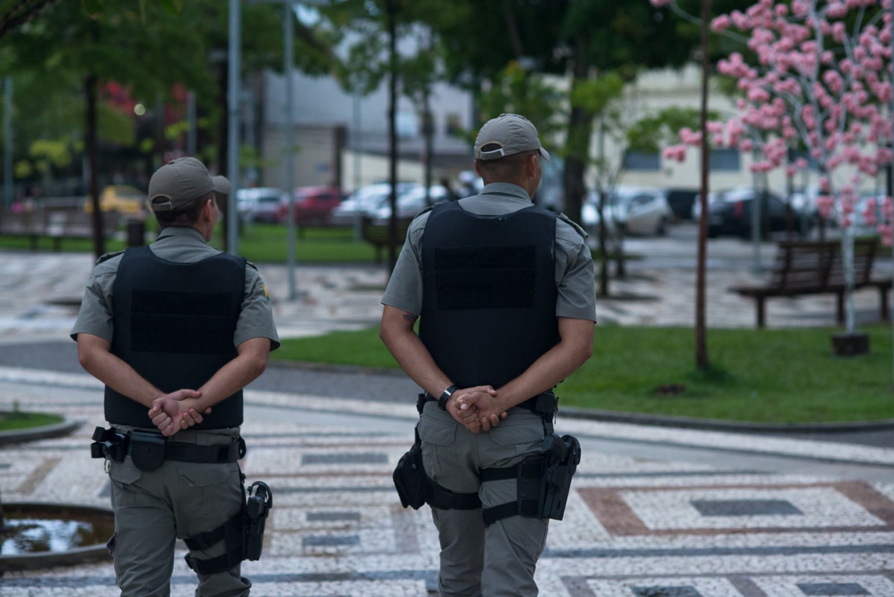 Com a proximidade do Natal, acreanos vão às compras e Segurança Pública reforça policiamento