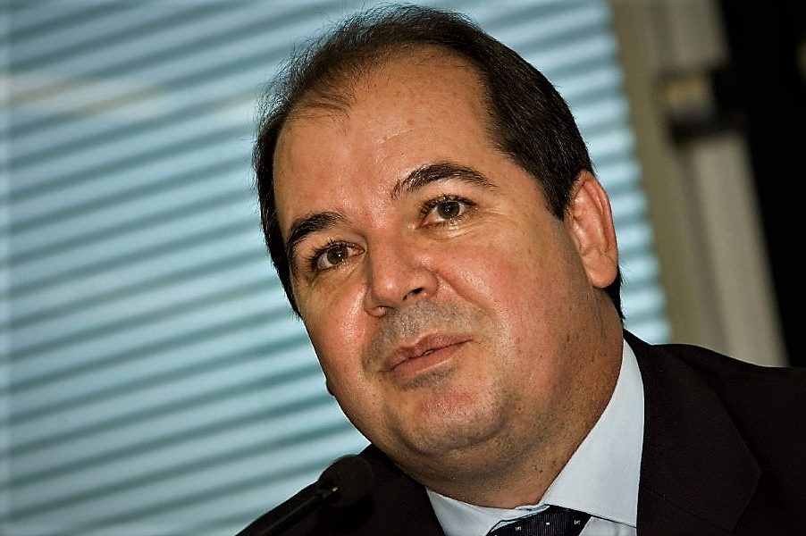 Antecipado, Tião Viana já começa a exonerar cargos comissionados de seu governo