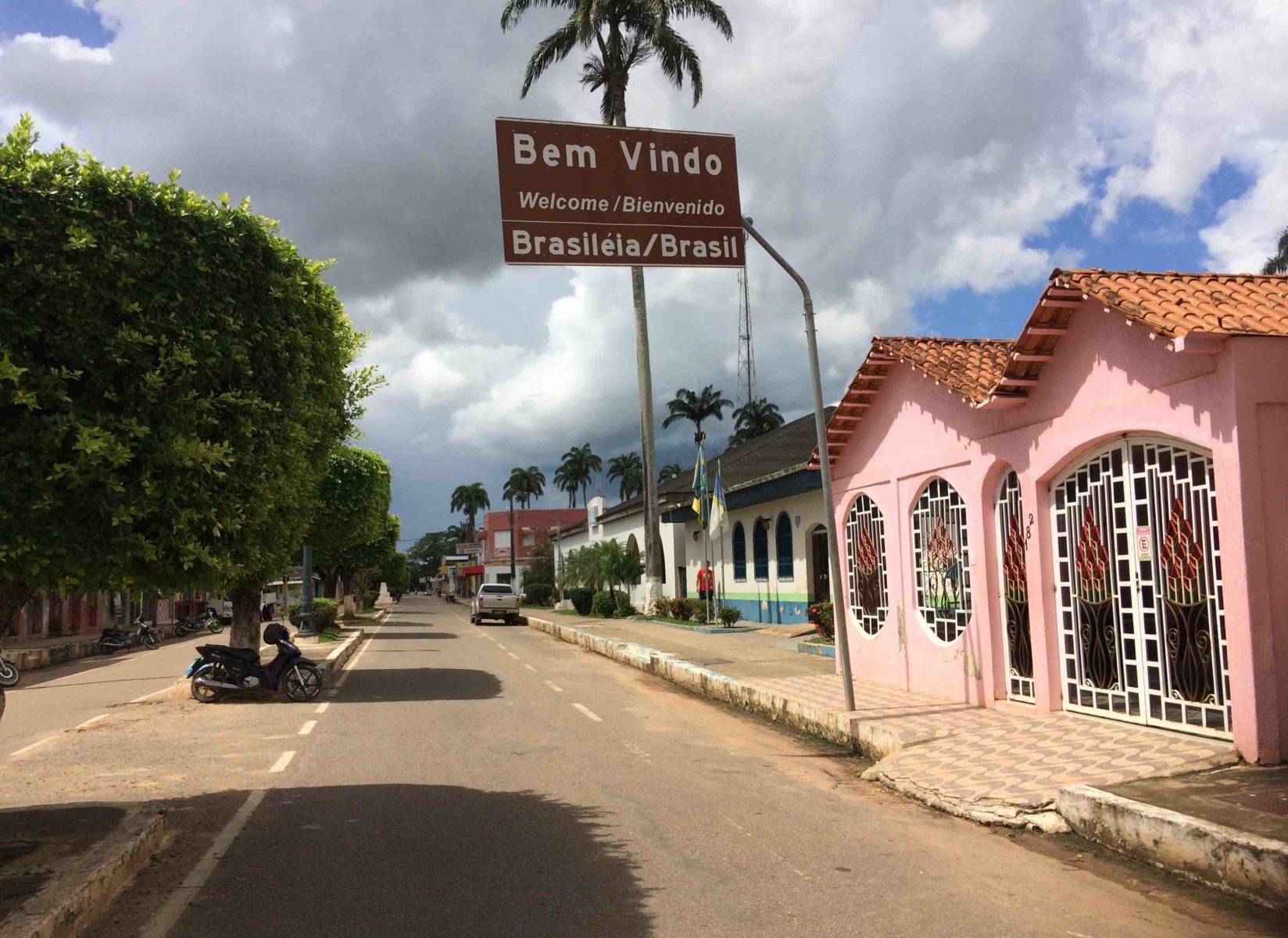 Prefeitura de Brasileia se prepara para realizar a Feira Natalina no município