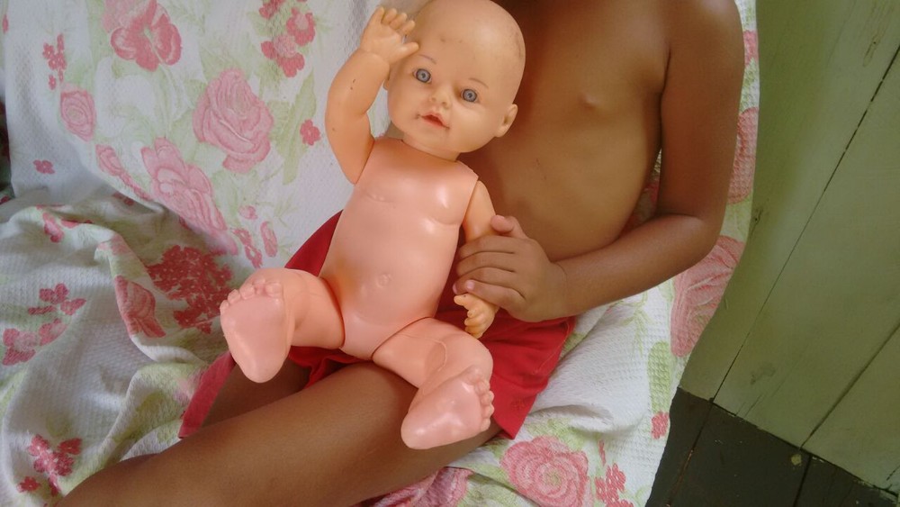 Idoso é preso acusado de abusar de criança de 4 anos; caso aconteceu em Cruzeiro do Sul