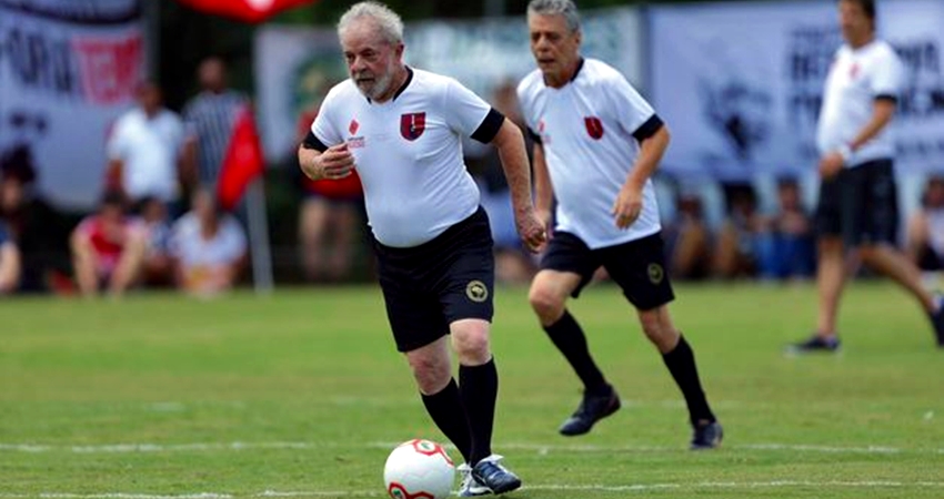 Com a participação de Lula e Chico Buarque, MST inaugura estádio em São Paulo