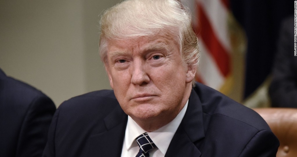Trump apoia reforma migratória em duas fases, mas não cede em construir muro