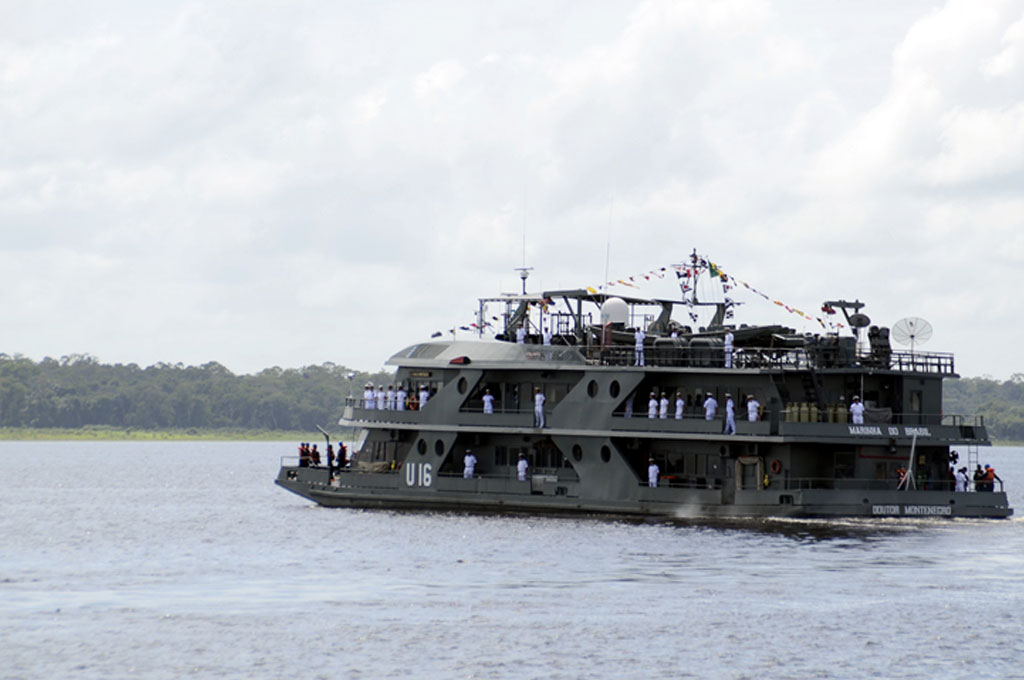 Marinha do Brasil: Navio de Assistência Hospitalar realiza “Operação Acre 2018”