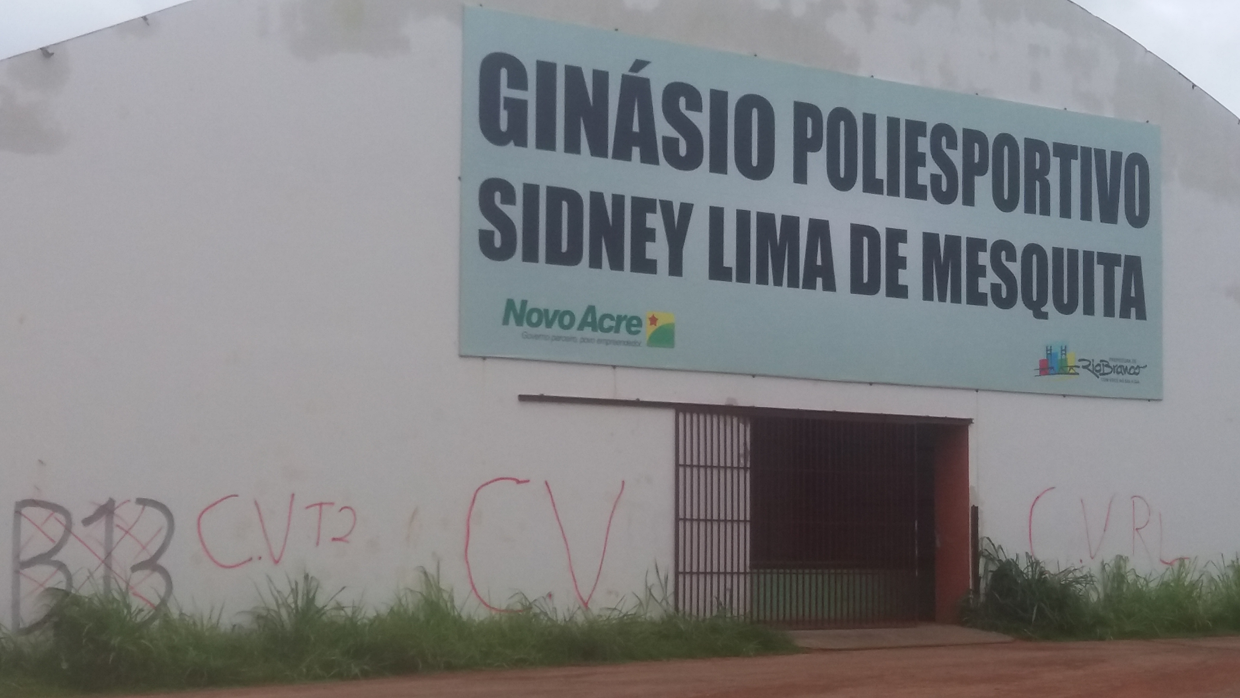 Ginásio de Esportes é dominado por facções e vira sede do tráfico n Mocinha Magalhães
