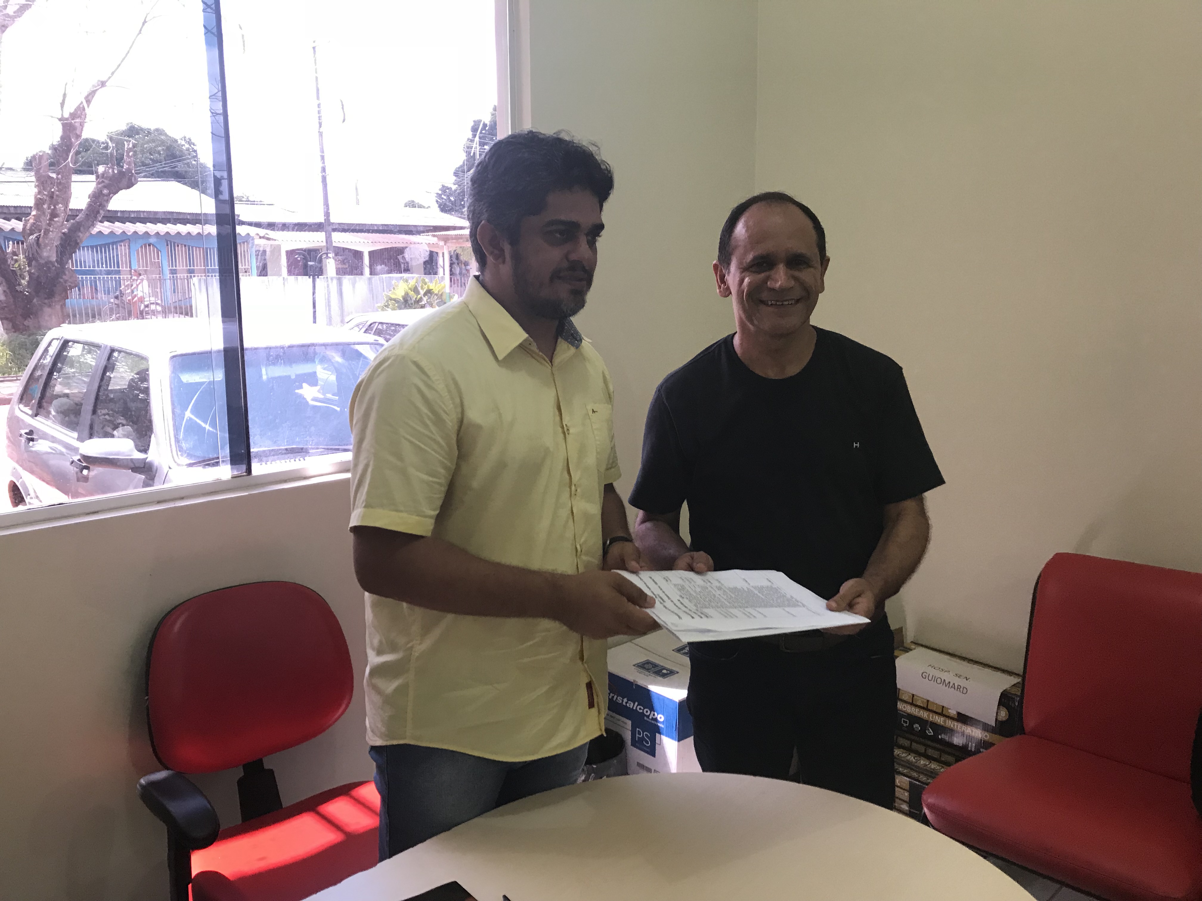 Deputado Moisés Diniz visita hospital do Quinari e garante recursos para equipamentos