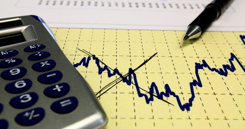 Mercado eleva estimativa do PIB para 2017 e 2018