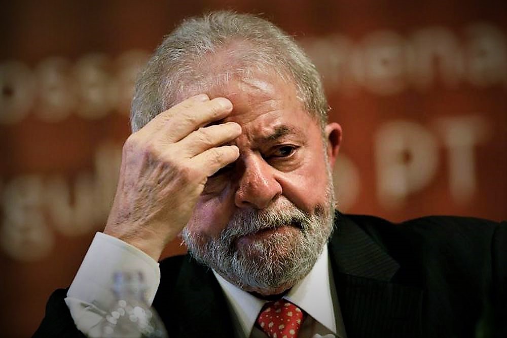 Lula chegou a Curitiba como postulante à Presidência e saiu como candidato a detento