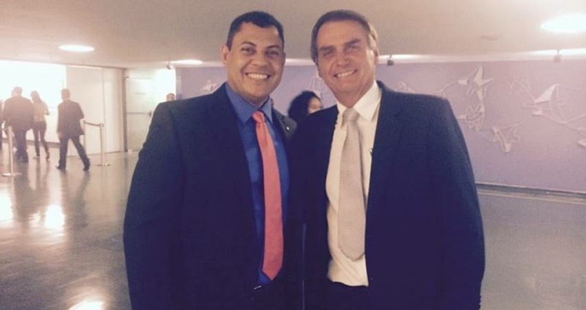 “O partido é só um meio. Onde Bolsonaro estiver, estaremos juntos”, diz Coronel Ulysses