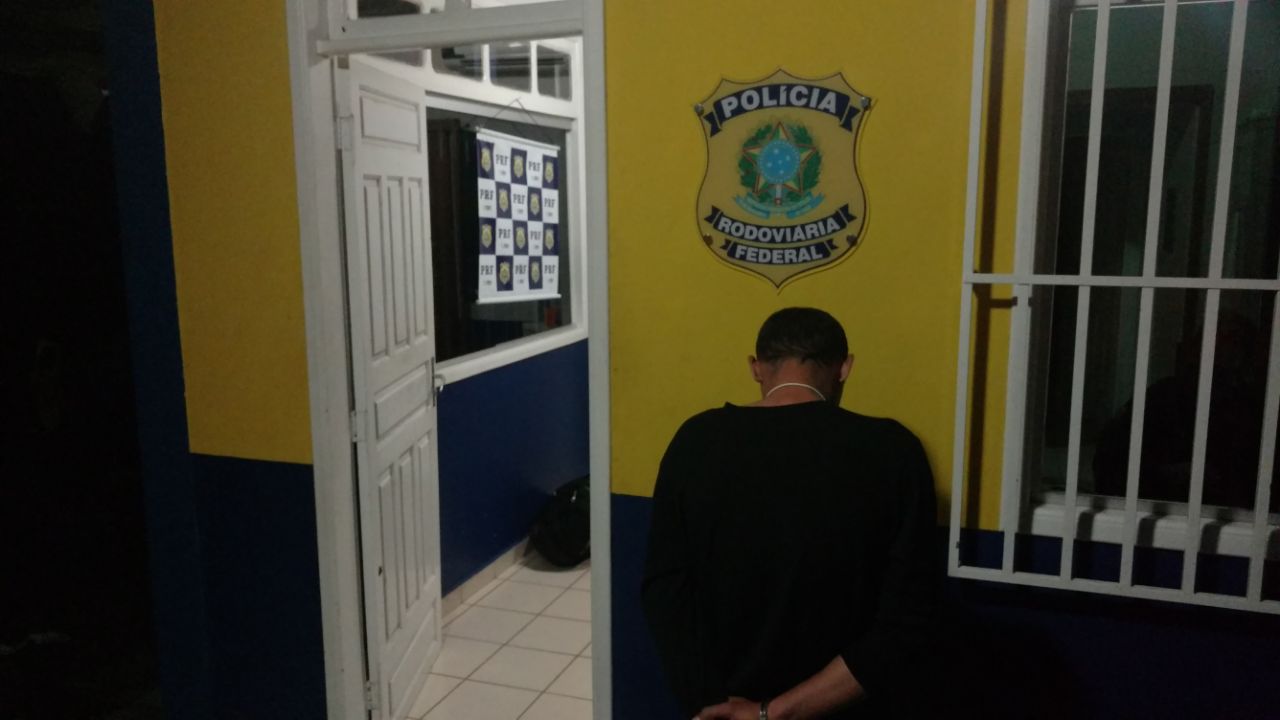 Polícia Rodoviária Federal apreende cocaína durante operação na estrada de Xapuri