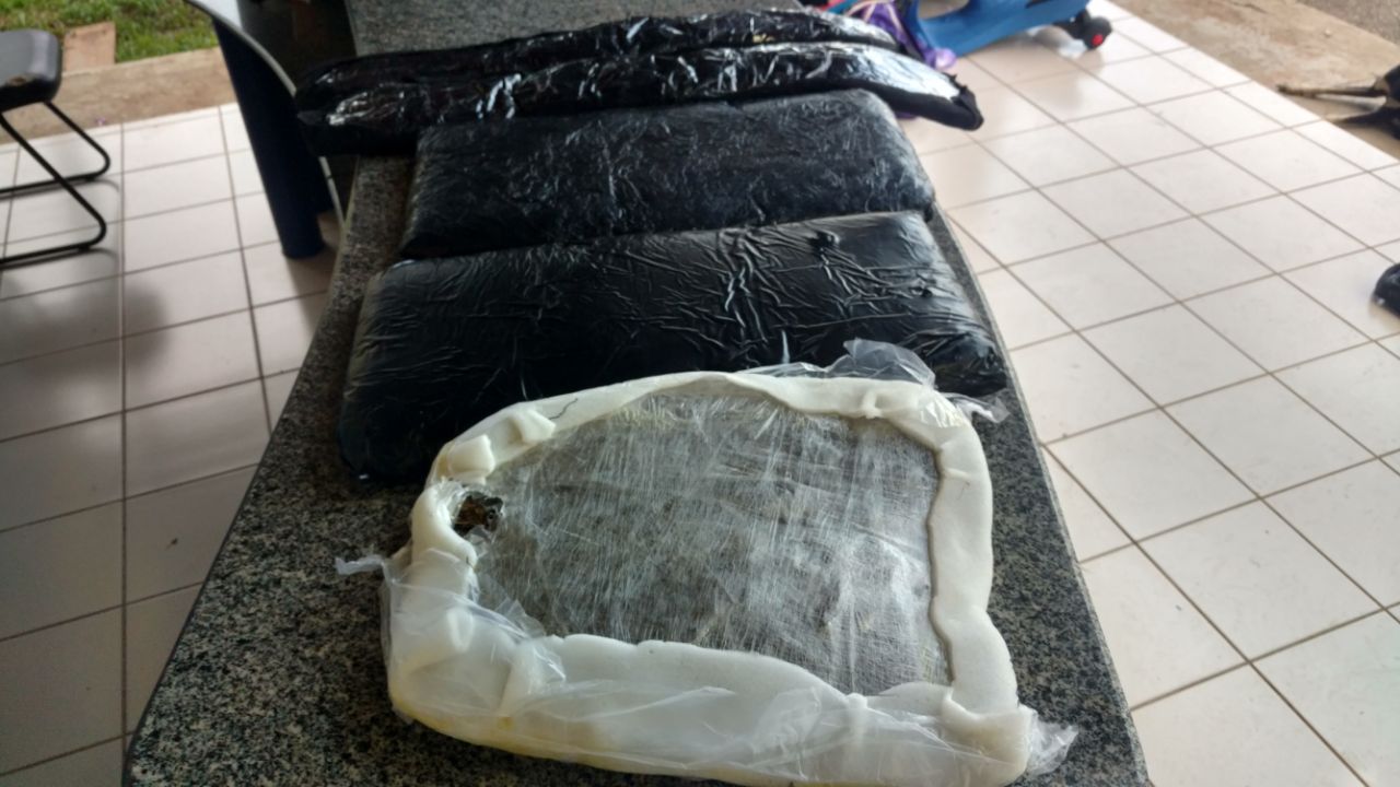 Polícia Rodoviária Federal apreende 5kg de entorpecentes em Xapuri
