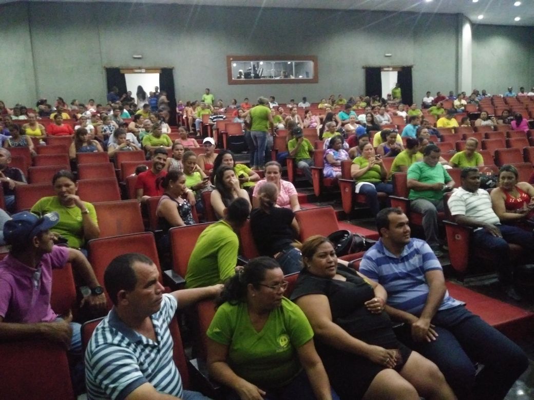 Há quase 90 dias sem salários, terceirizados prometem paralisar serviços básicos