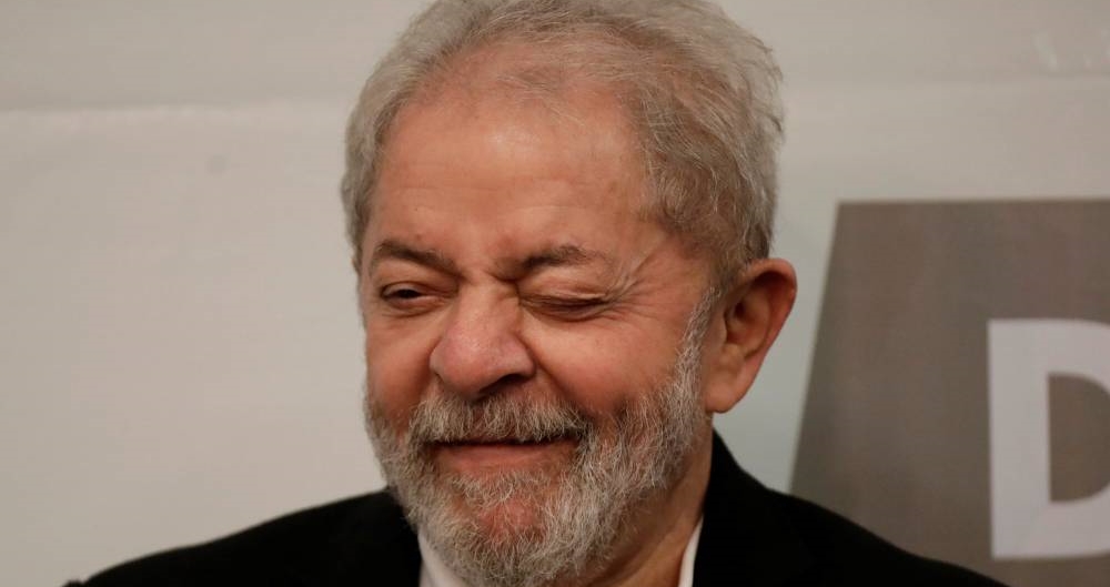 Juiz do TRF-1 derruba decisão e autoriza Lula a reaver passaporte