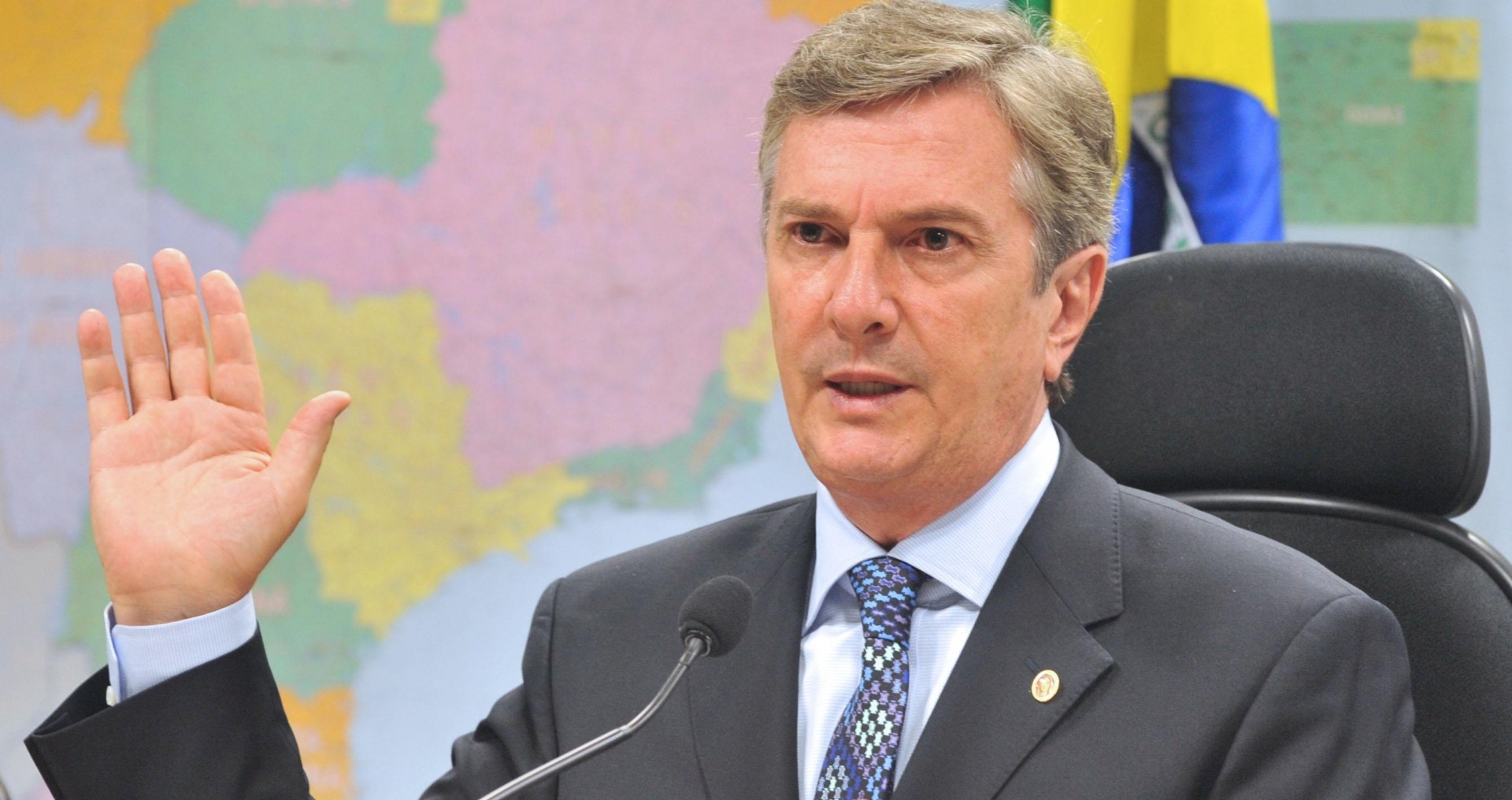 Fernando Collor anuncia que será novamente candidato à Presidência da República