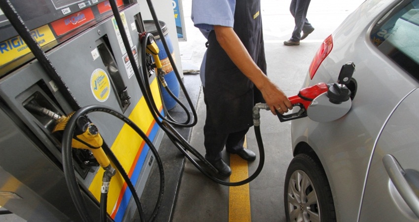 Preço da gasolina reduz quase 1,5% e acreanos podem pagar mais barato