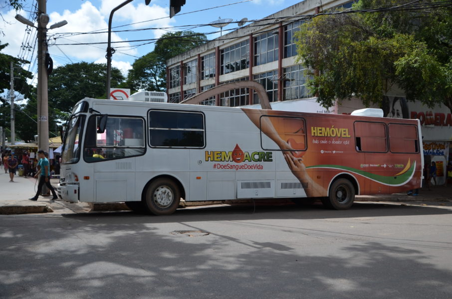 Unidade móvel do Hemoacre recebe doações de sangue no Calçadão nesta quinta-feira