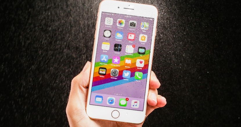 Os sintomas do iPhone com bateria muito antiga; confira
