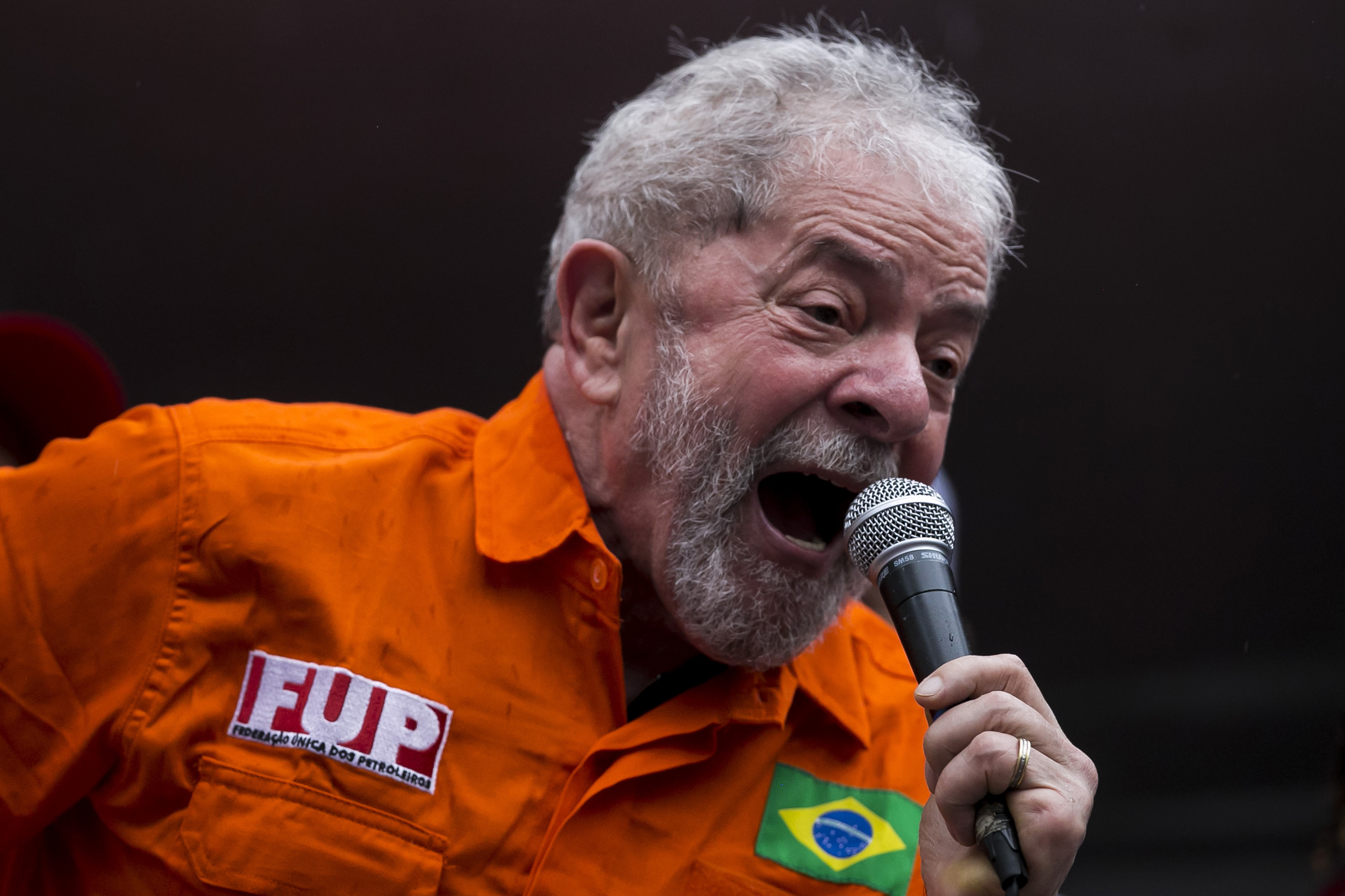 Um dia após condenação, PT lança pré-candidatura de Lula: “Não temos Plano B”, diz Gleisi Hoffman