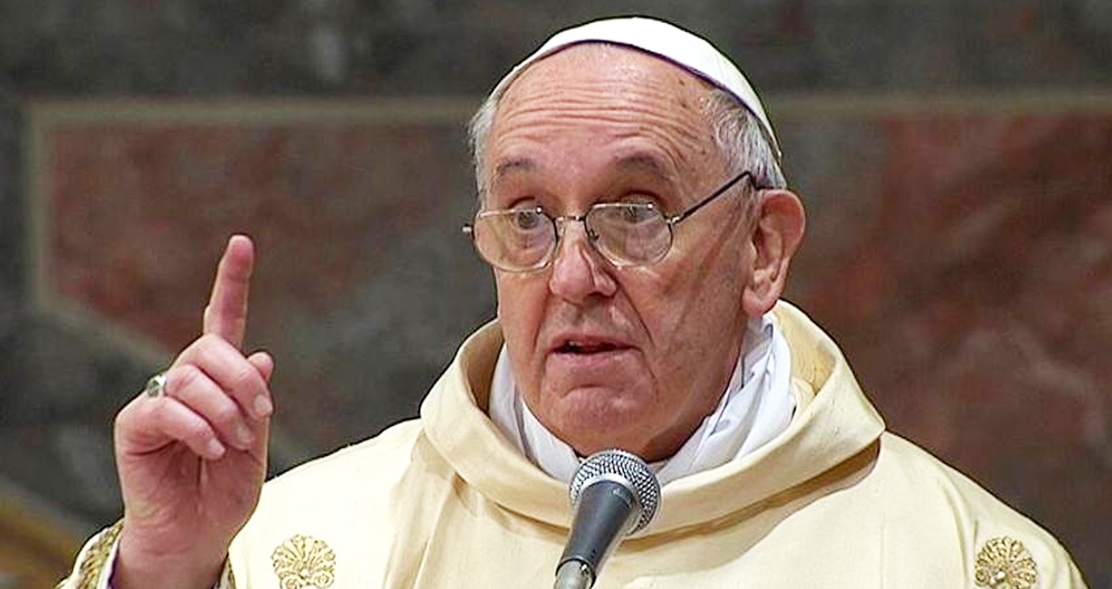 ‘Odiar imigrantes é pecado’, diz papa Francisco em cerimônia organizada para estrangeiros