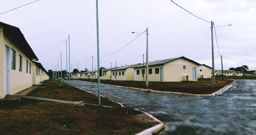 Cidade do Povo só entrega um terço das casas programadas e secretária diz que culpa é de Temer