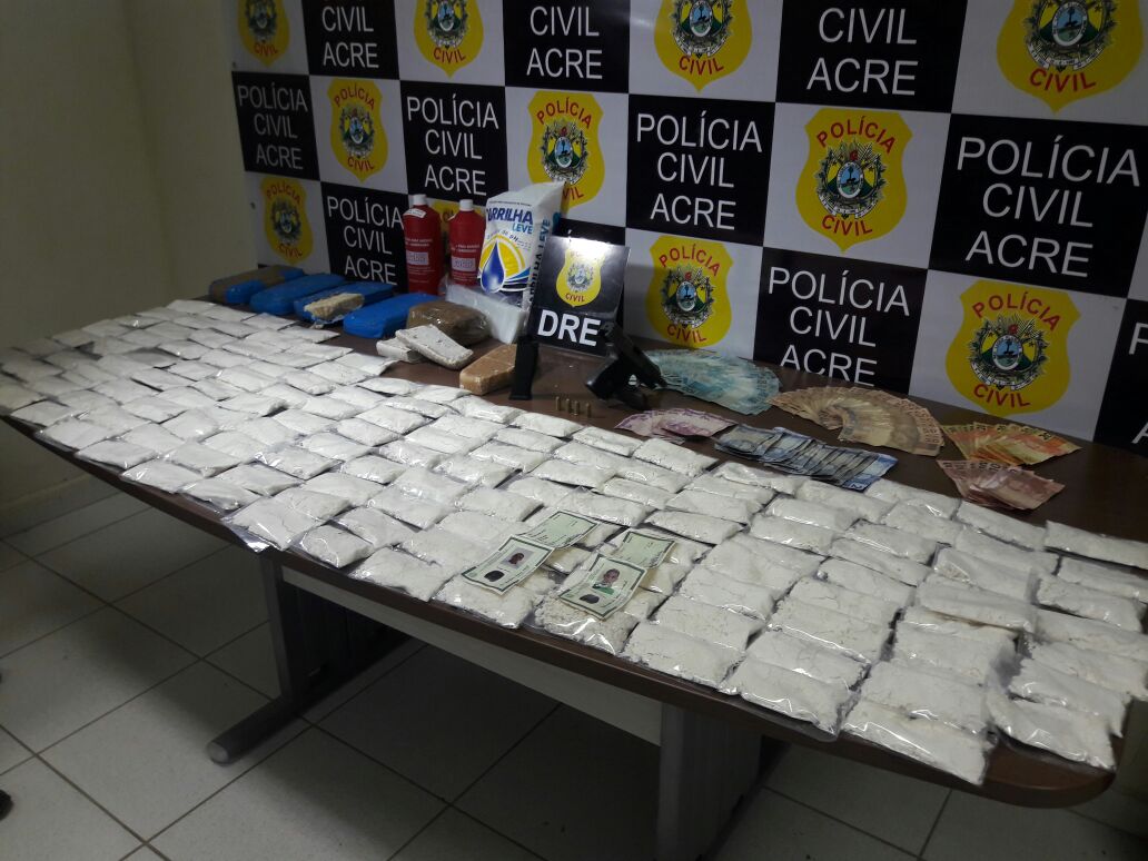 Polícia fecha ponto de tráfico no São Francisco e apreende 9kg de entorpecente