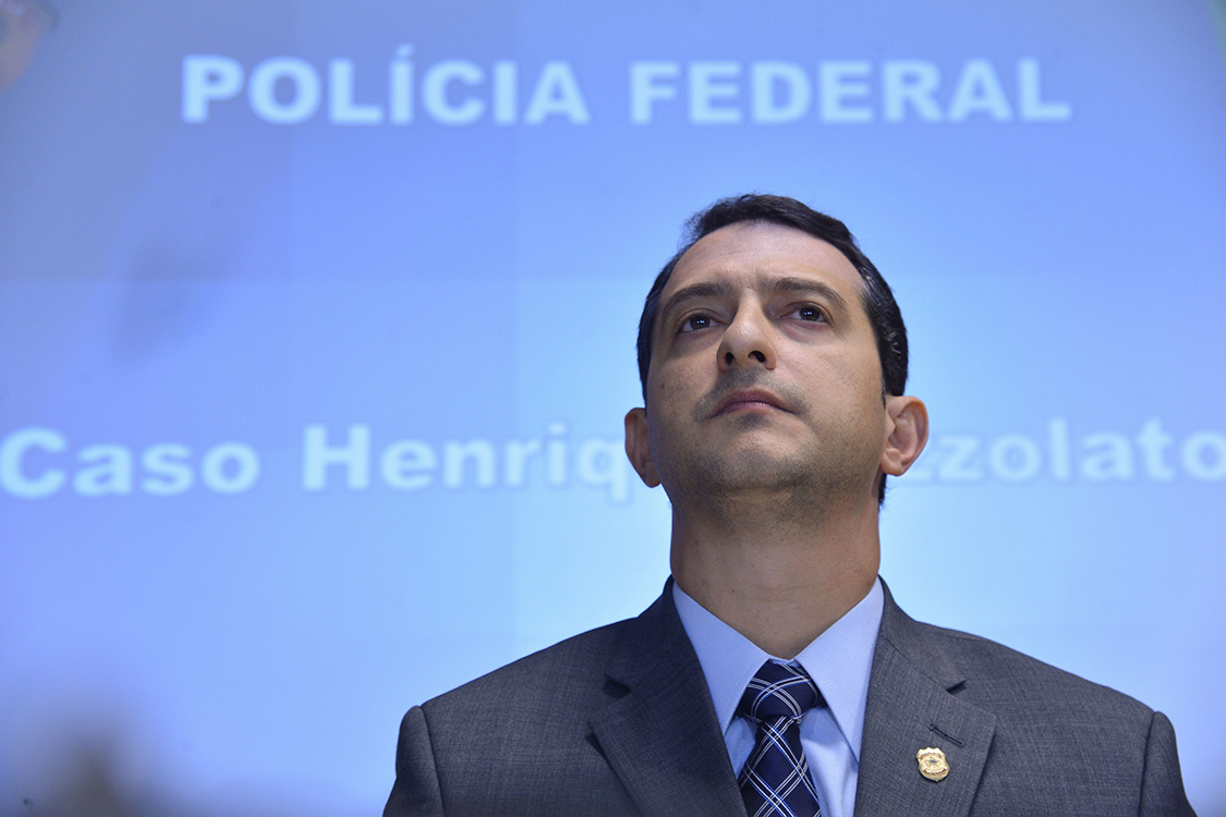 Ministro troca comando da PF; Segovia é substituído por Rogério Galloro