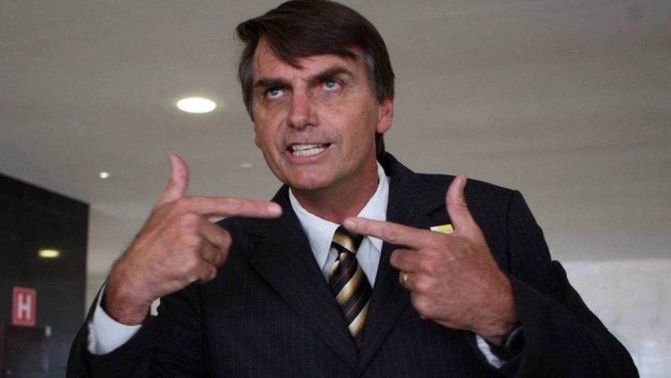 Bolsonaro sugere metralhar Rocinha: “Daria um prazo de seis horas para se entregarem”