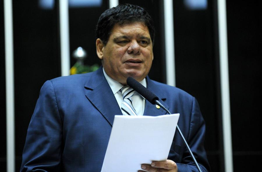 Flaviano Melo retira assinatura que apoiava criação da CPI das delações e fim da Lava Jato