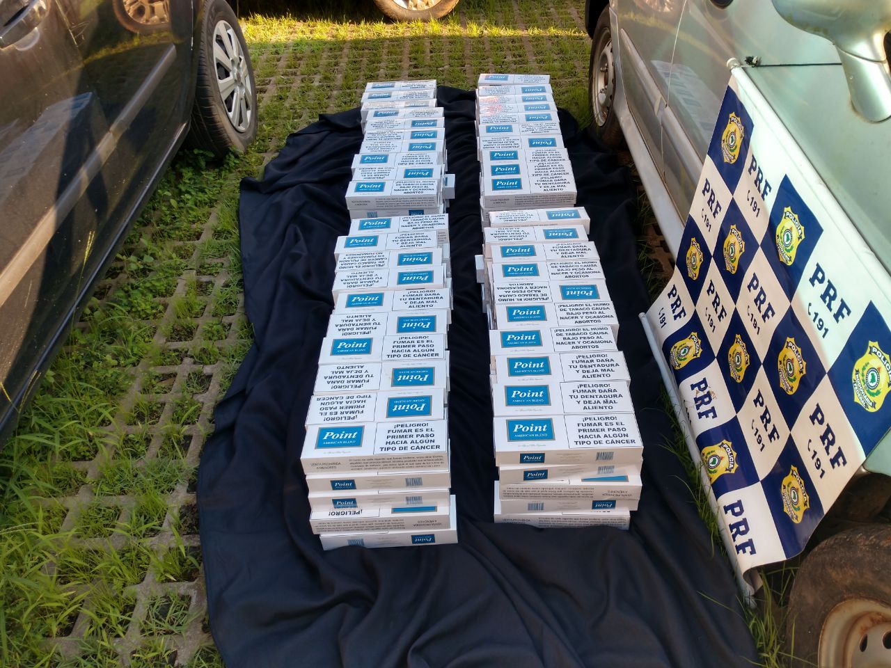 Polícia Rodoviária Federal apreende mil pacotes de cigarros contrabandeados