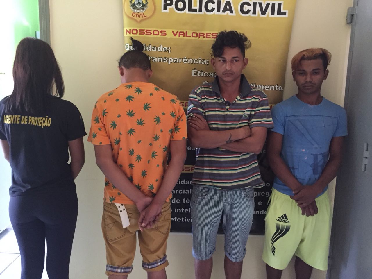 Polícia prende quatro pessoas e recupera objetos furtados em Manoel Urbano