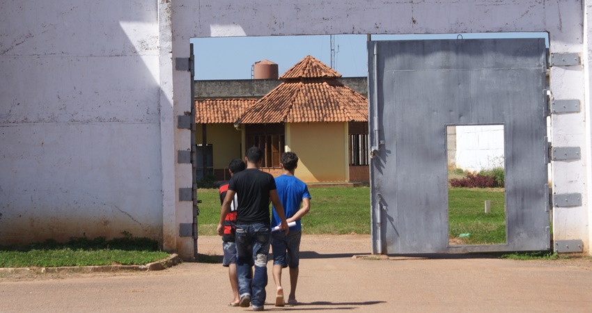 Mais de 50 semiabertos não retornaram ao FOC e podem virar foragidos da Justiça