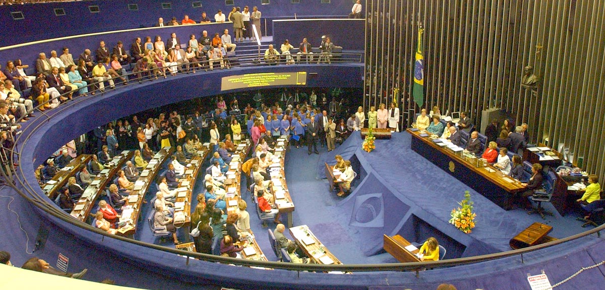 Senado analisa nesta terça decreto de intervenção federal na segurança pública do Rio de Janeiro