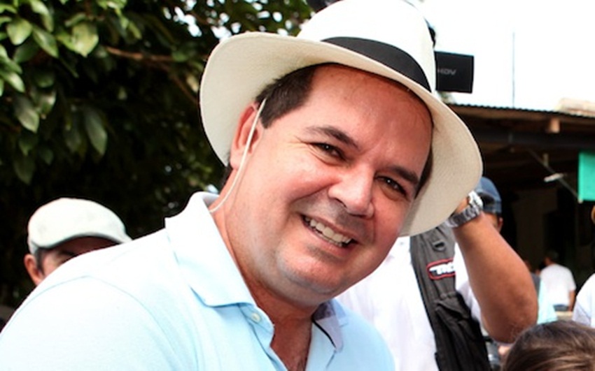 Marcus e Neri relatam famílias atingidas pela enchente e Tião caminha no parque