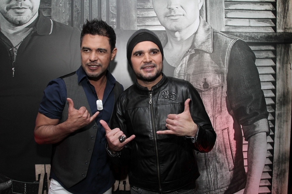 Zezé Di Camargo e Luciano lançam aplicativo em pocket show: ‘Ficar perto dos fãs’