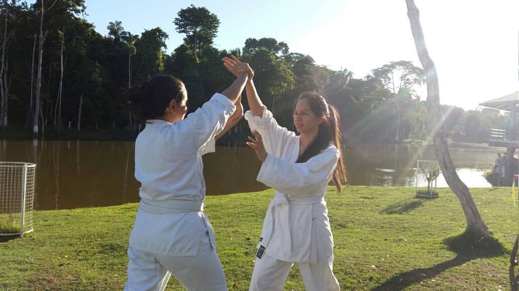 Turma de aikido realiza treino voltado para a defesa pessoal das mulheres neste sábado