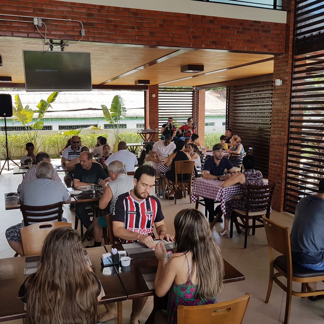Há 8 anos no mercado, Fogão Mineiro renova espaço e oferece culinária diferenciada