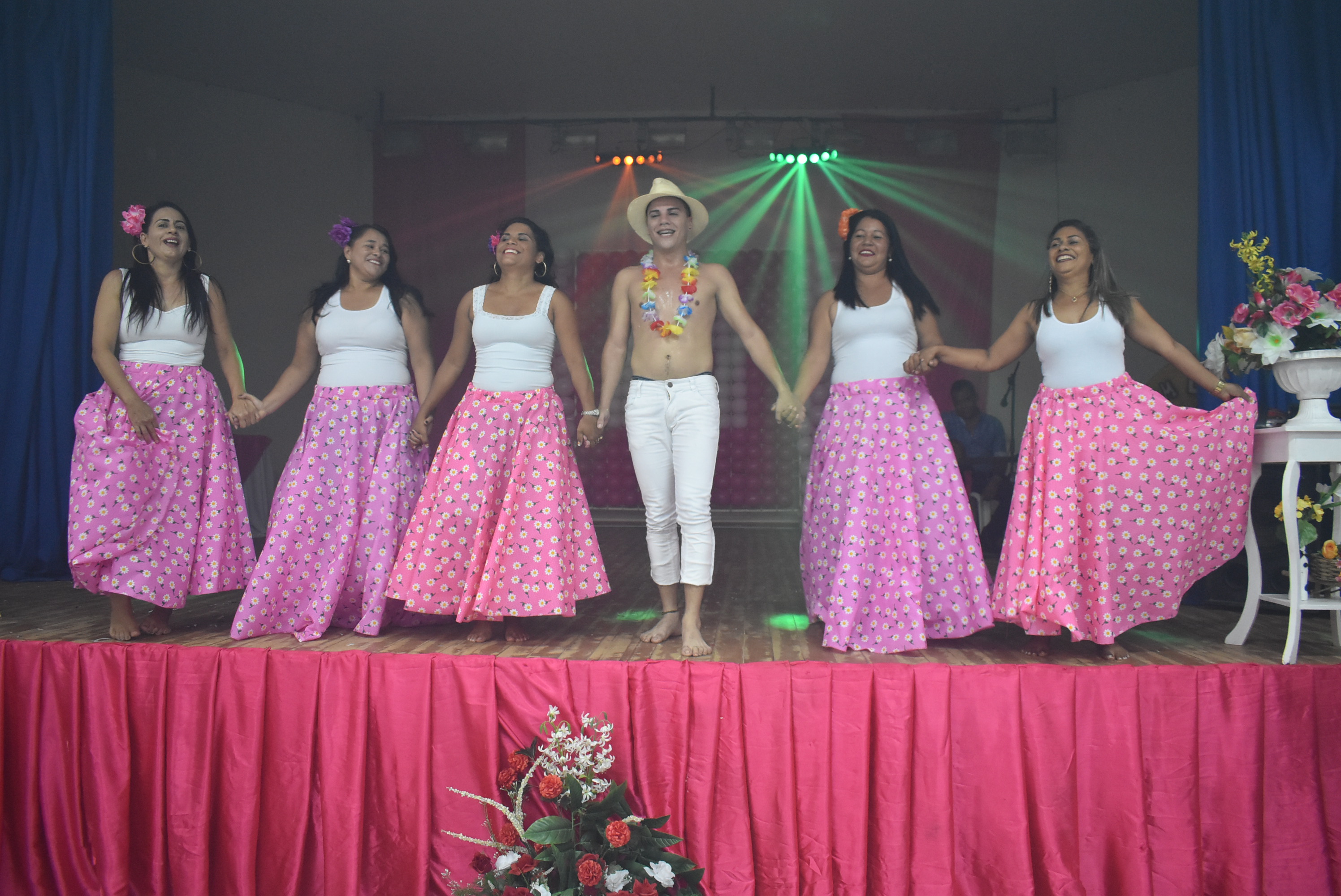 Mulheres Cantam e Encantam no Dia Internacional da Mulher em Brasiléia