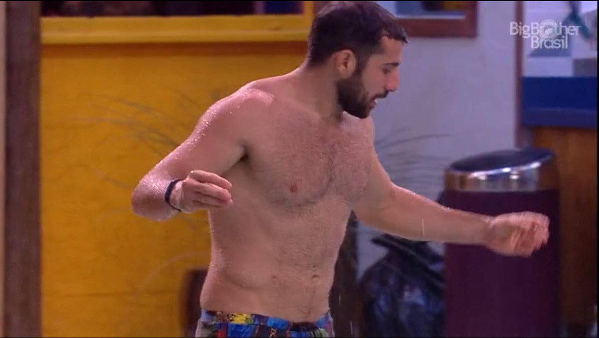 BBB: Kaysar surta e grita na casa; atitude divide opinião entre os internautas