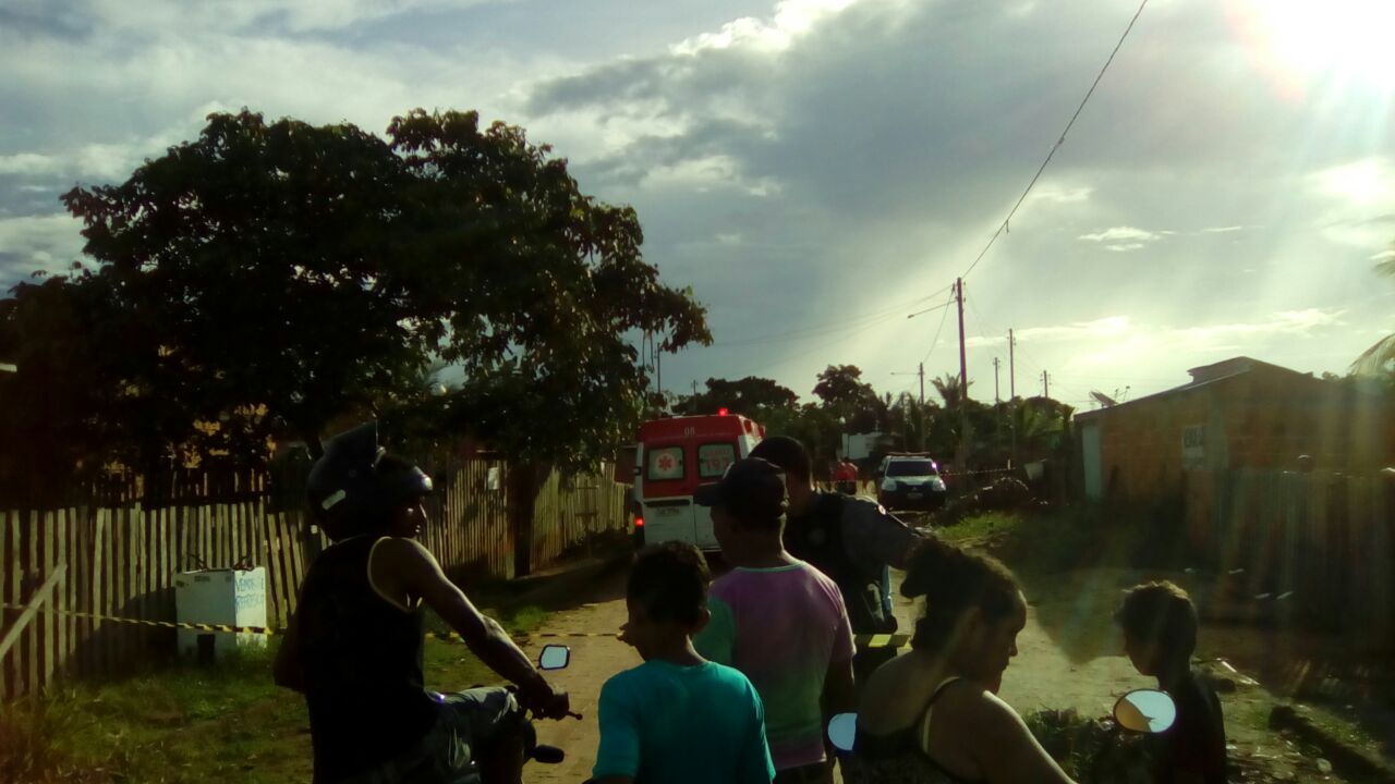Homem é assassinado a tiros no Loteamento Praia do Amapá, em Rio Branco