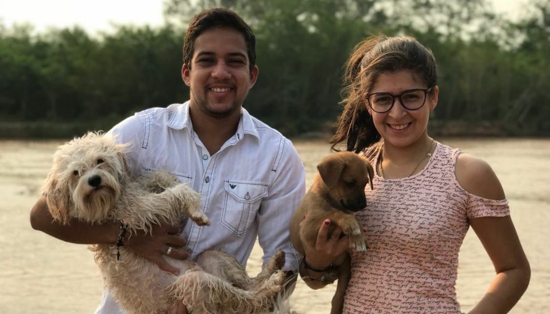 Estudantes de medicina sofrem acidente de moto na Bolívia e amigos pedem ajuda para tratamento