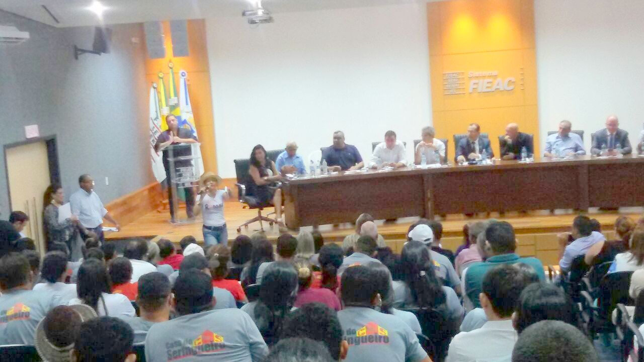 Rosana critica projeto que direciona venda da castanha e sacrifica extrativistas do Acre: “indecente”