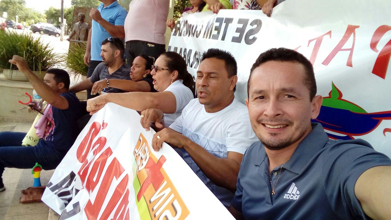 Sintesac comemora derrubada do PL da terceirização do serviços pela Assembleia Legislativa