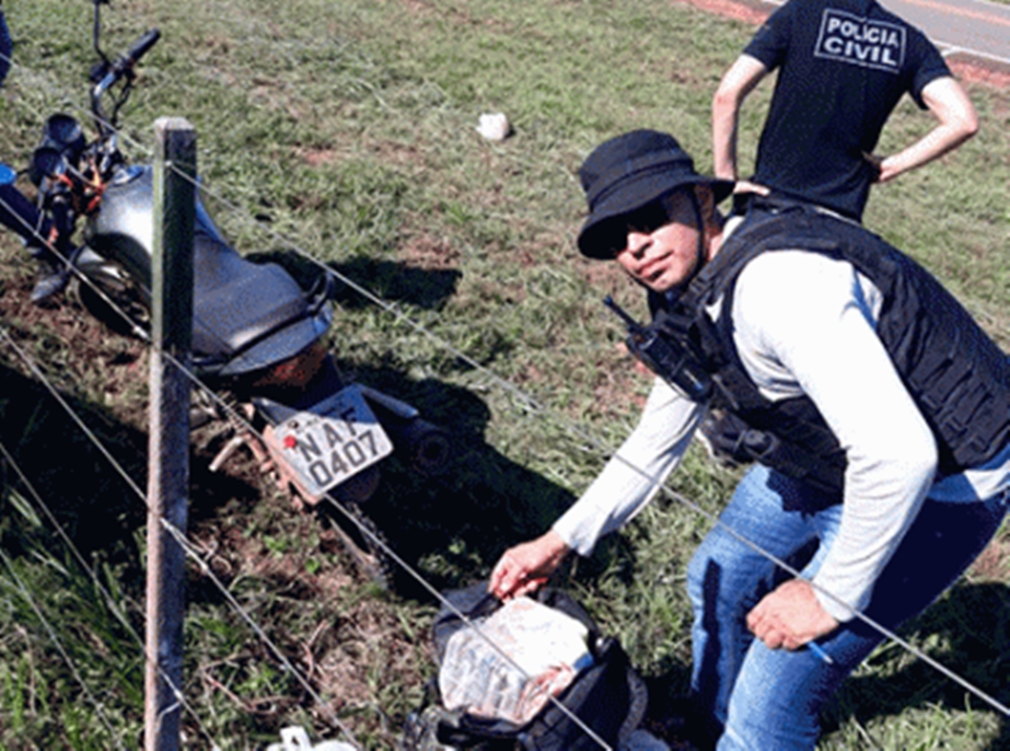 Polícia Civil apreende dez quilos de cocaína pura durante bloqueio em Senador Guiomard