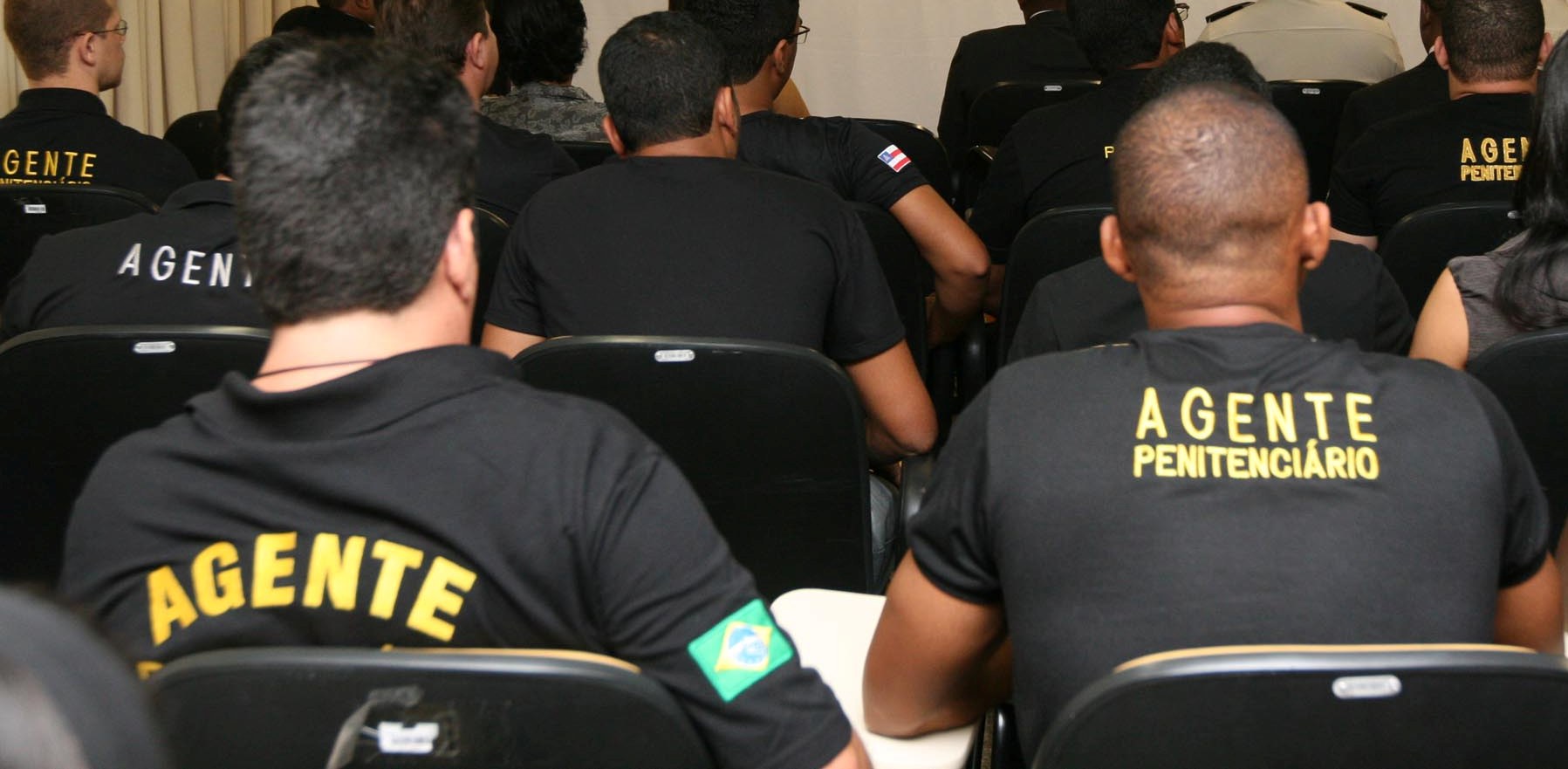 Iapen vai disponibilizar arma de fogo e munições para agentes penitenciários mesmo fora do serviço