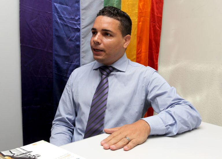 Germano defende ‘Papai Noel Gay’, diz que críticas são por homofobia e explica evento