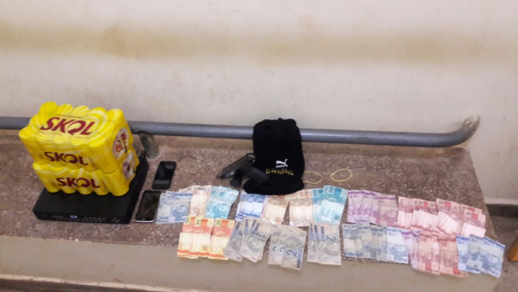 Assaltantes invadem motel em Rio Branco; para fugir, criminosos fizeram taxista de refém