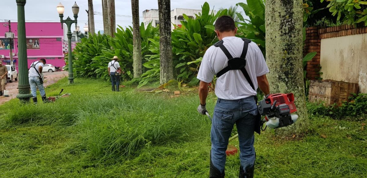 Após curso, reeducandos iniciam limpeza de parques públicos de Rio Branco