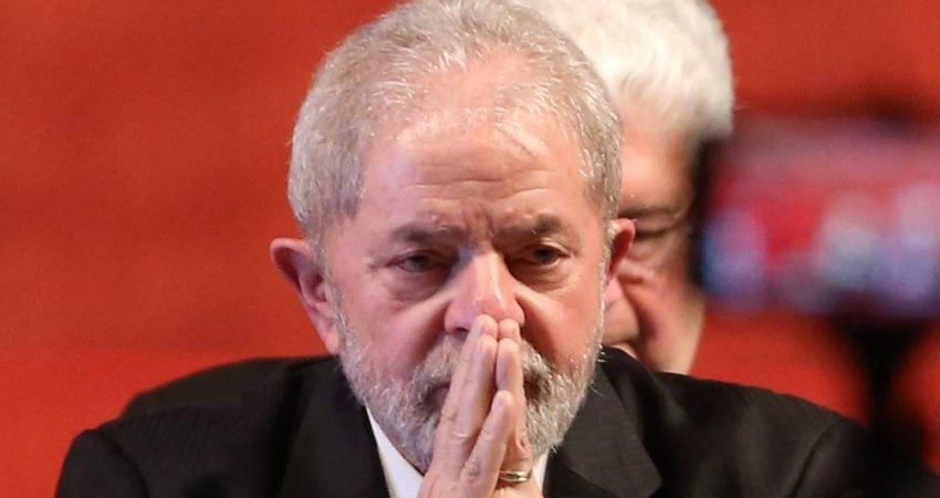 Em último discurso, Lula brinca com Jorge Viana: “Quase não vi, ele é baixinho”