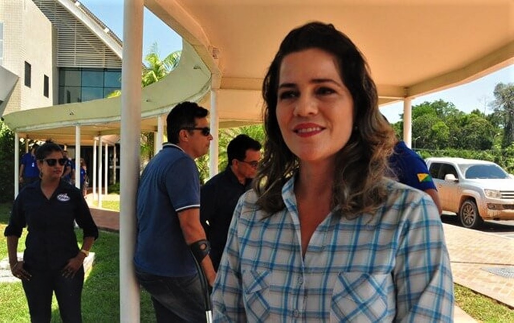 Jornalista Mara Rocha diz esperar decisão do PSDB para definir seu futuro político