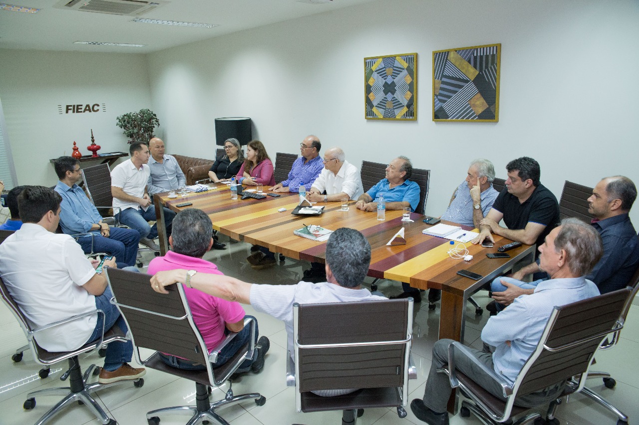 Empresários se reúnem com Ney Amorim e indicam João Albuquerque como primeiro suplente