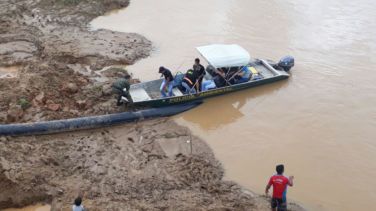 Moradores encontram corpo de homem algemado no bairro Praia do Amapá, em Rio Branco
